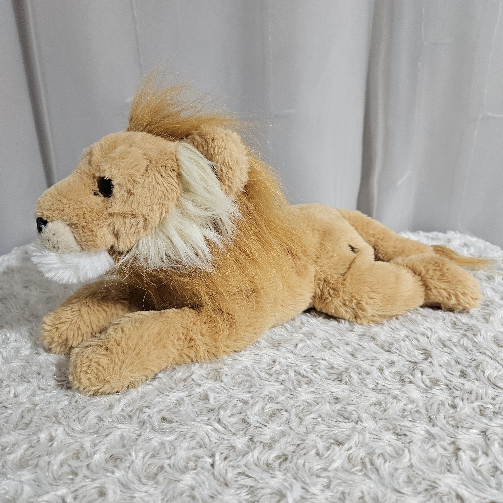 FAO Schwarz - Super Soft & Cuddly Lion Plush - 2022